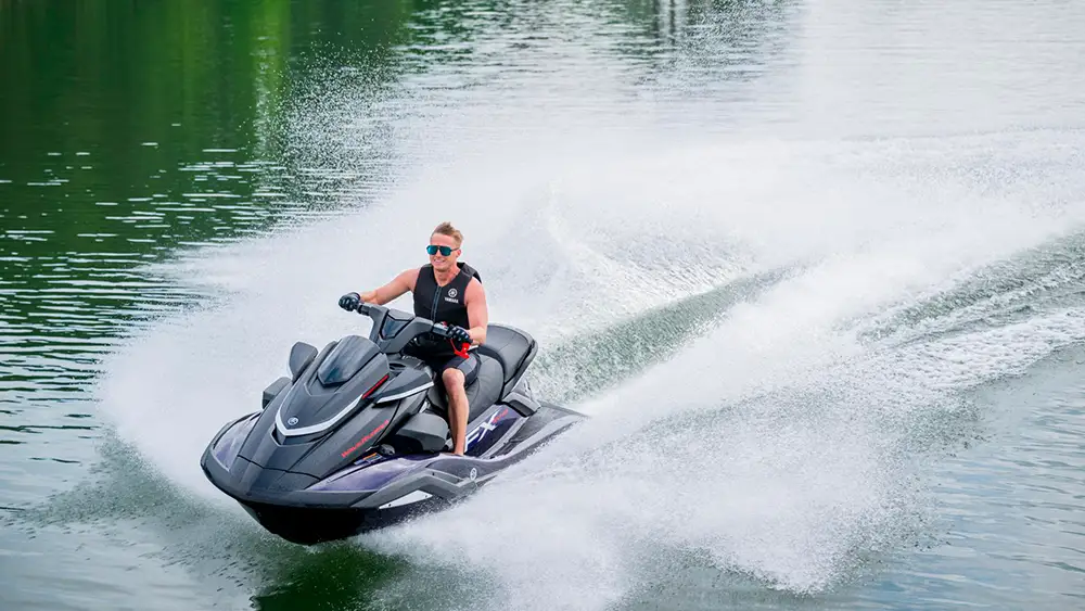 yamaha-waverunners-fx-2